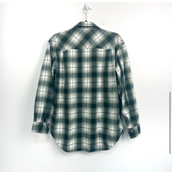 FINAL MARKDOWN Aritzia • Fisher Plaid Flannel Button Up Shirt • Medium - Picture 3 of 9